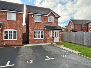 Longbank Court Rossmore